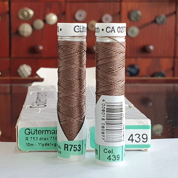 Camel #439 -  Gutermann Buttonhole Silk Twist / 10m spool