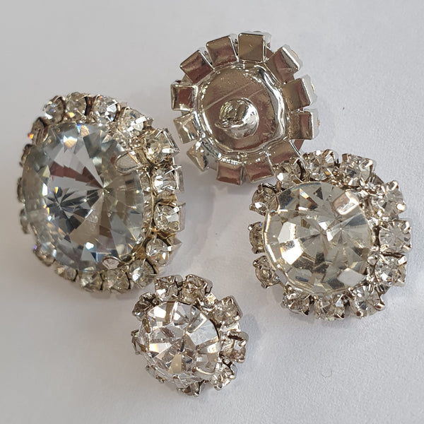 Large Diamante Centre with border - Shank