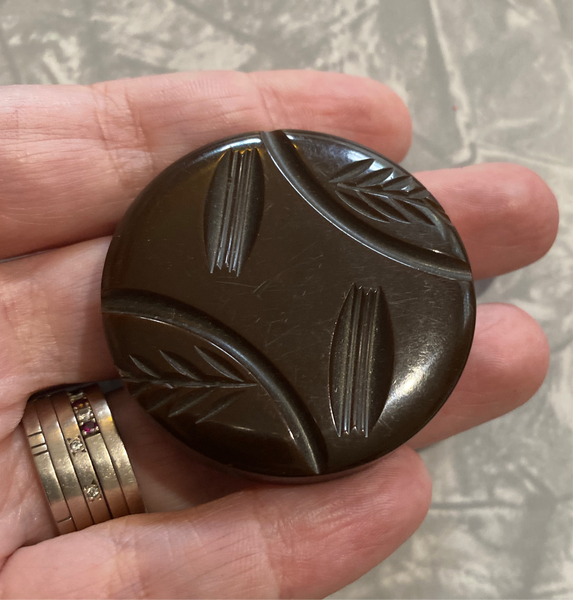 Bakelite / Brown Carved / Coat Button
