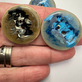 Coconut with Swirl / 2 hole