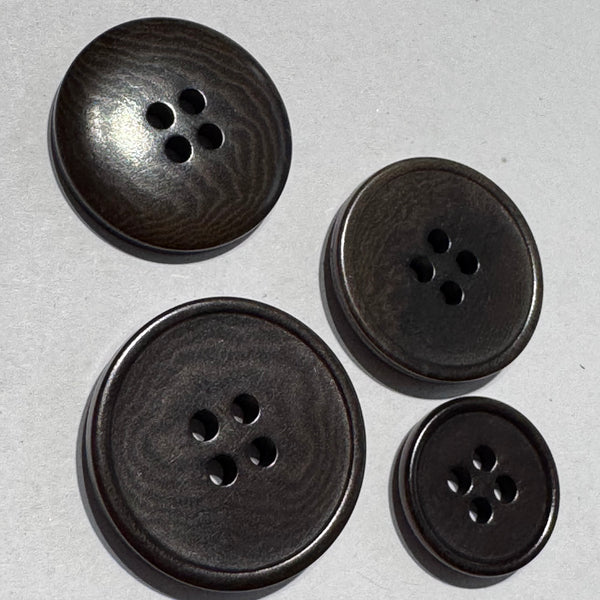 Suit / Vegetable Ivory / Thin Rim / 4 Hole