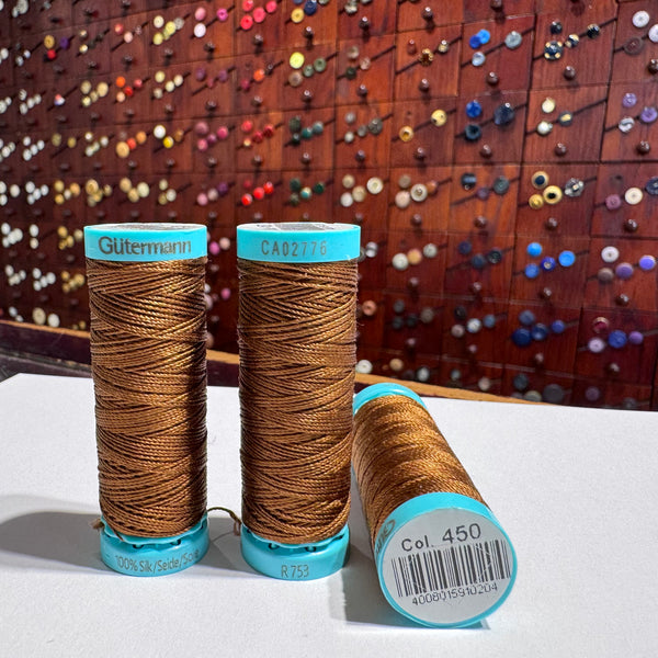 Light Seal Brown #450 - Gutermann Buttonhole Silk Twist / 30m spool