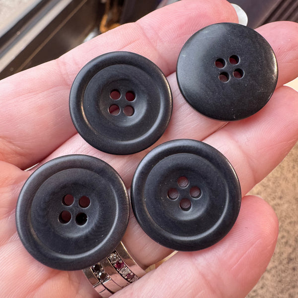 Rimmed / Vegetable Ivory / 7 Colours