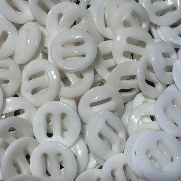 Slot Holes / Vegetable Ivory / Shiny