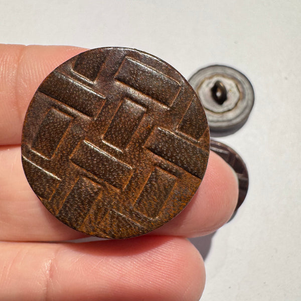 Leather / Small Weave look / Shank