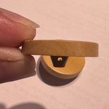 Wood / Shank / Flat surface