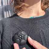 Black / Flower / Shank