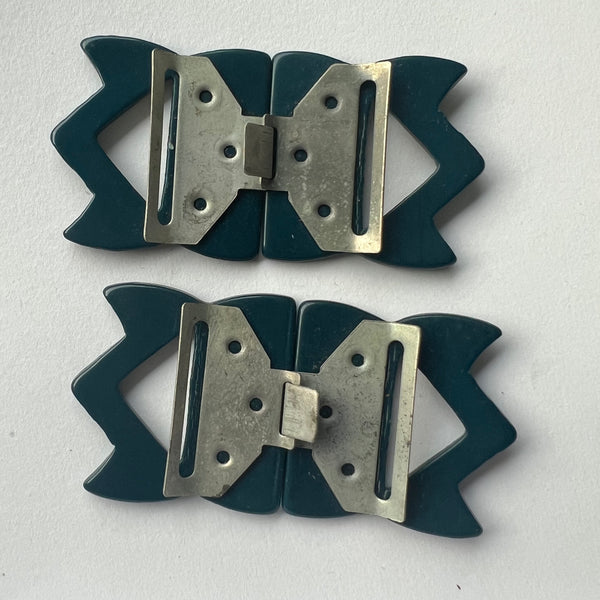 Plastic buckle / vintage / interlocking clasp