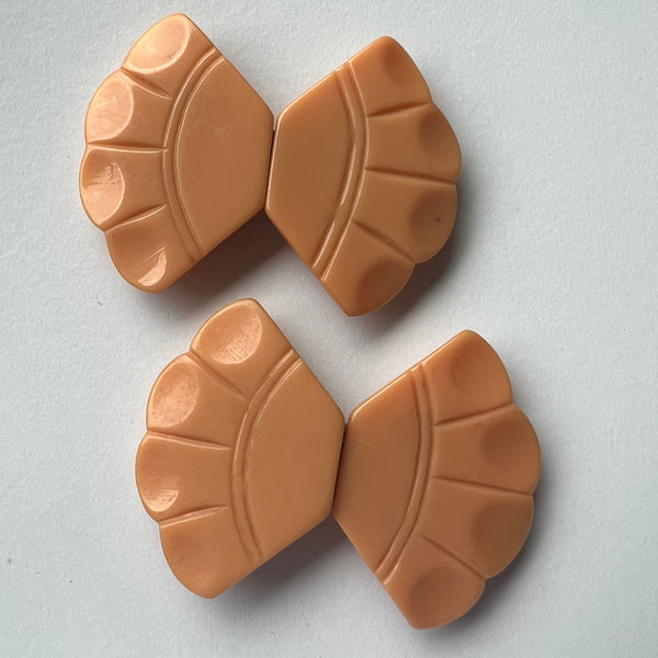 Plastic buckle / vintage / interlocking clasp