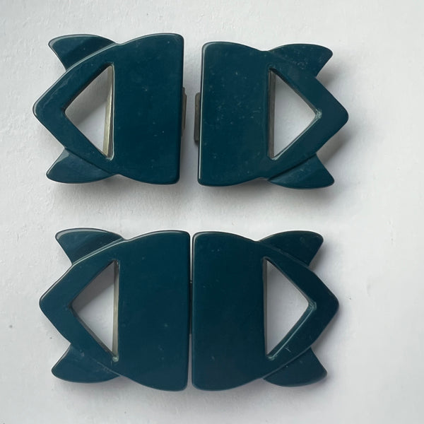 Plastic buckle / vintage / interlocking clasp