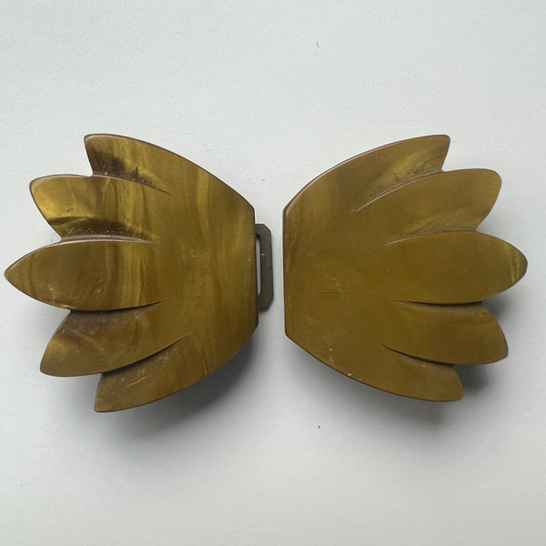 Plastic buckle / vintage / interlocking clasp