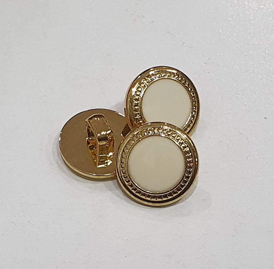 Button Gold Rim / Black Centre / Plastic – Buttonmania