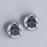 White with Black Beetle / Polyester / 2 Hole