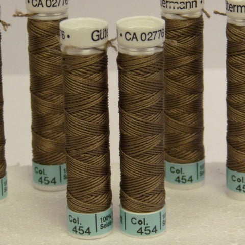 Cinnamon #454 - Gutermann Buttonhole Silk Twist / 10m spool