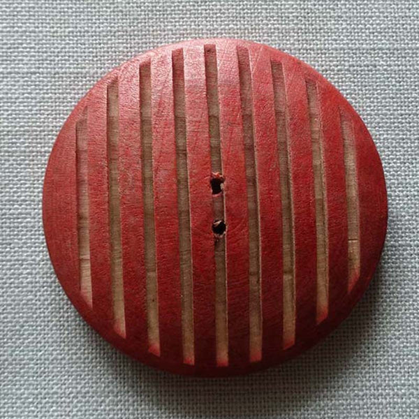 Wooden Red / Slotted / Matte Button