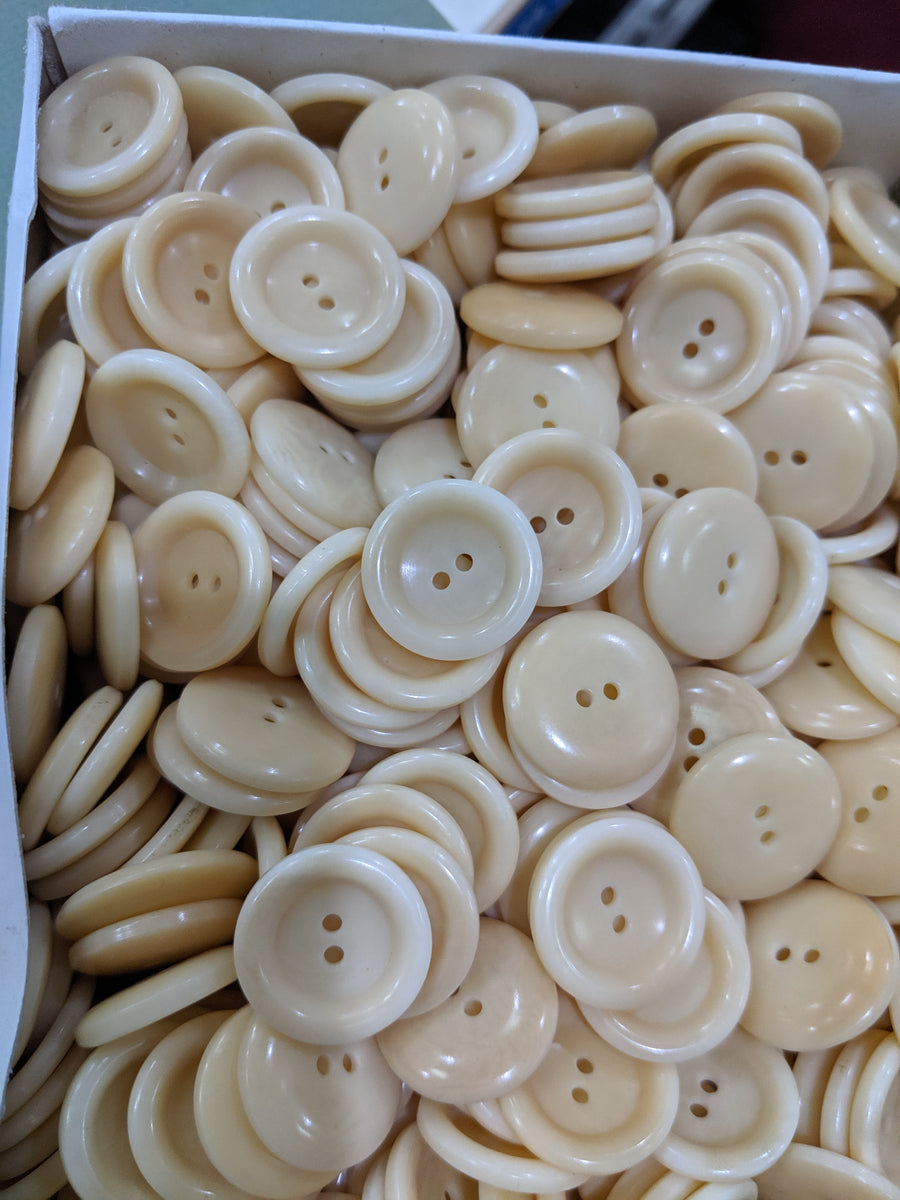 Natural / Vegetable Ivory / High Rim / 2 Hole – Buttonmania