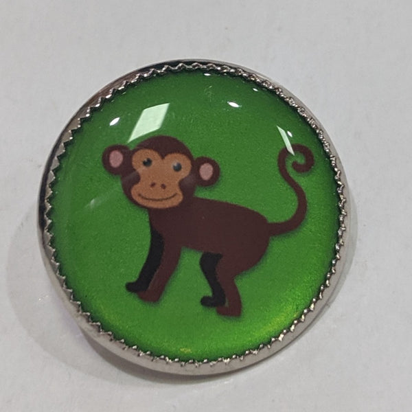 Monkey / Green background / Acrylic Dome
