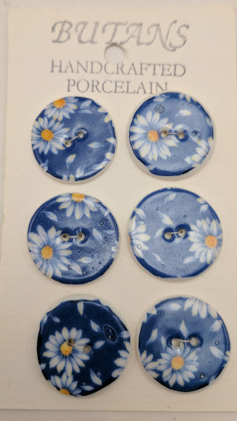 White / Blue Daisy / Porcelain (card of 6)