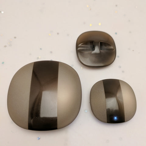 Brown / Three Tones / Rounded Edges / Shank / Italian