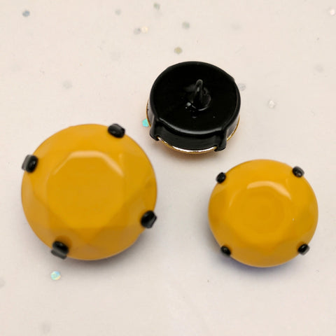 Orange / Metal / Shank / Italian