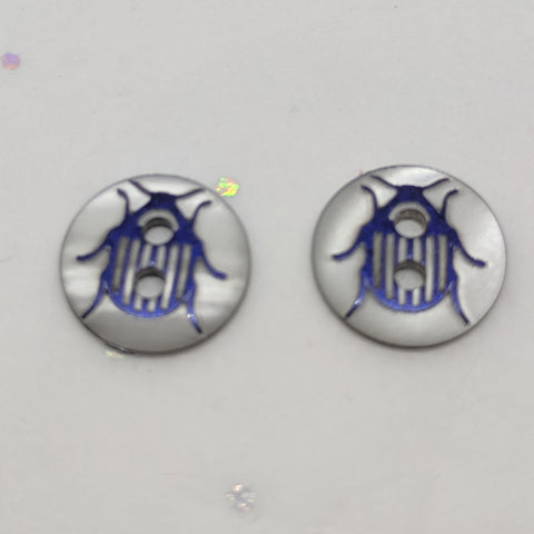White with Navy Beetle / Polyester / 2 Hole