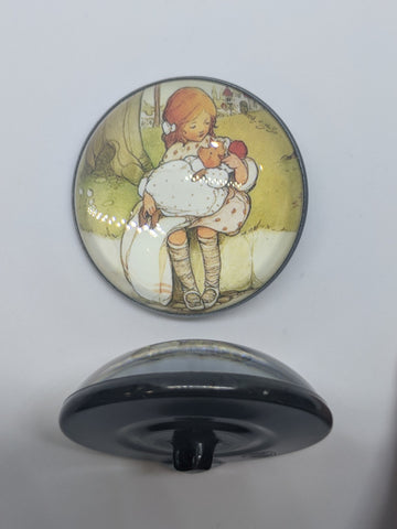 Alice In Wonderland / Alice / Acrylic Dome