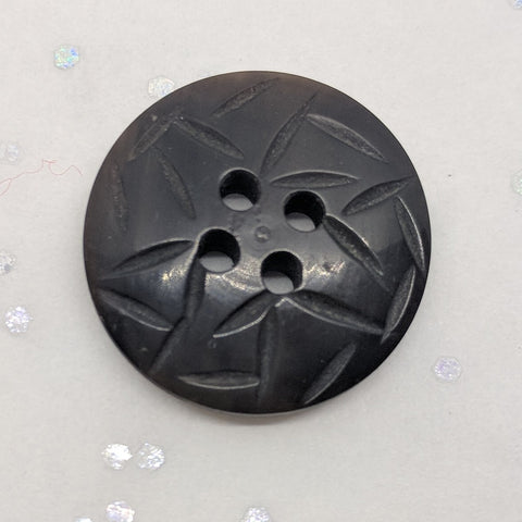 Dark Brown Horn / Shiny / Carved Detail / 4 Hole