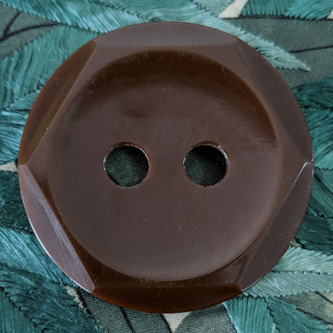Brown / Vintage / Bakelite