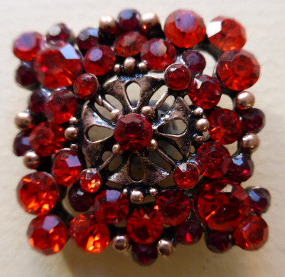 Button Red / Diamante Square Cluster / Shiny