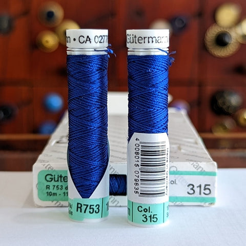 Chelsea Blue #315 - Gutermann Buttonhole Silk Twist / 10m spool