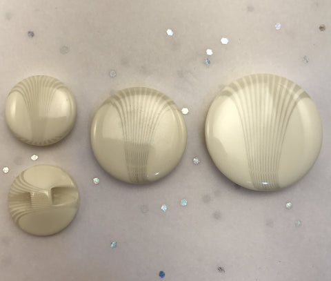 White fan lines / Flat / Shiny