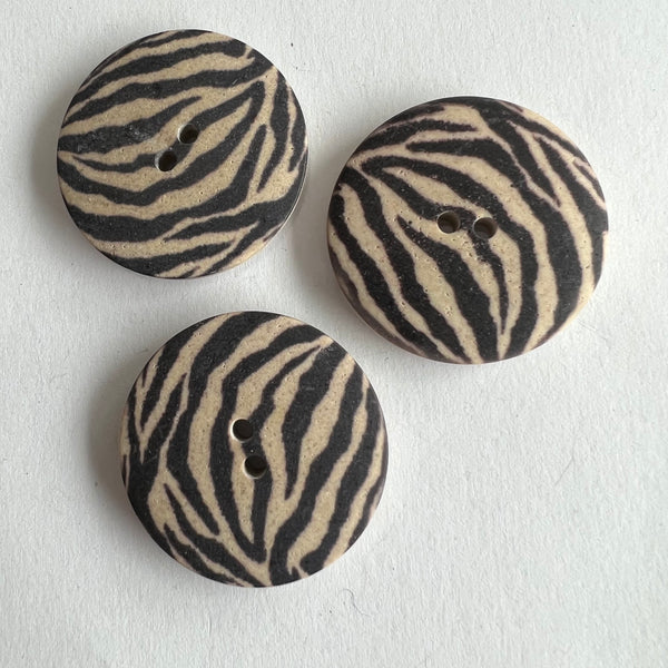 Zebra Print / 2 Hole / Bamboo