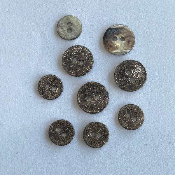 Glitter Button / Shell / 2 Hole