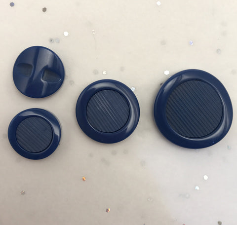 Blue textured / Curved / Shiny edge