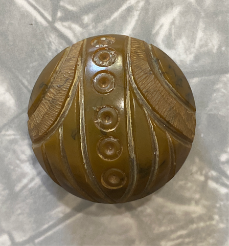 Bakelite / Brown Carved / Coat Button