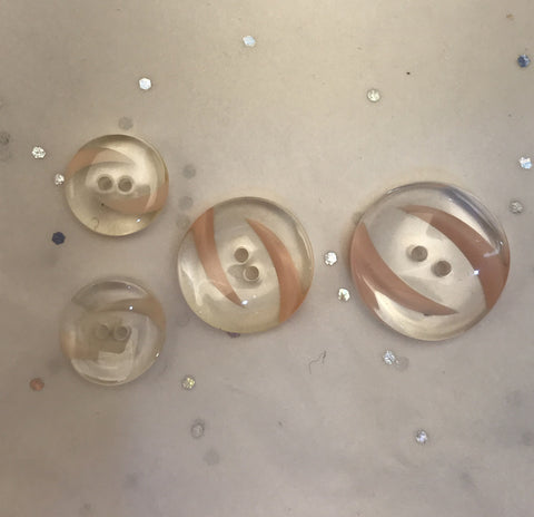 Pink swirl and clear button / Curved / Shiny