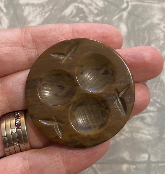 Bakelite / Brown Carved / Coat Button