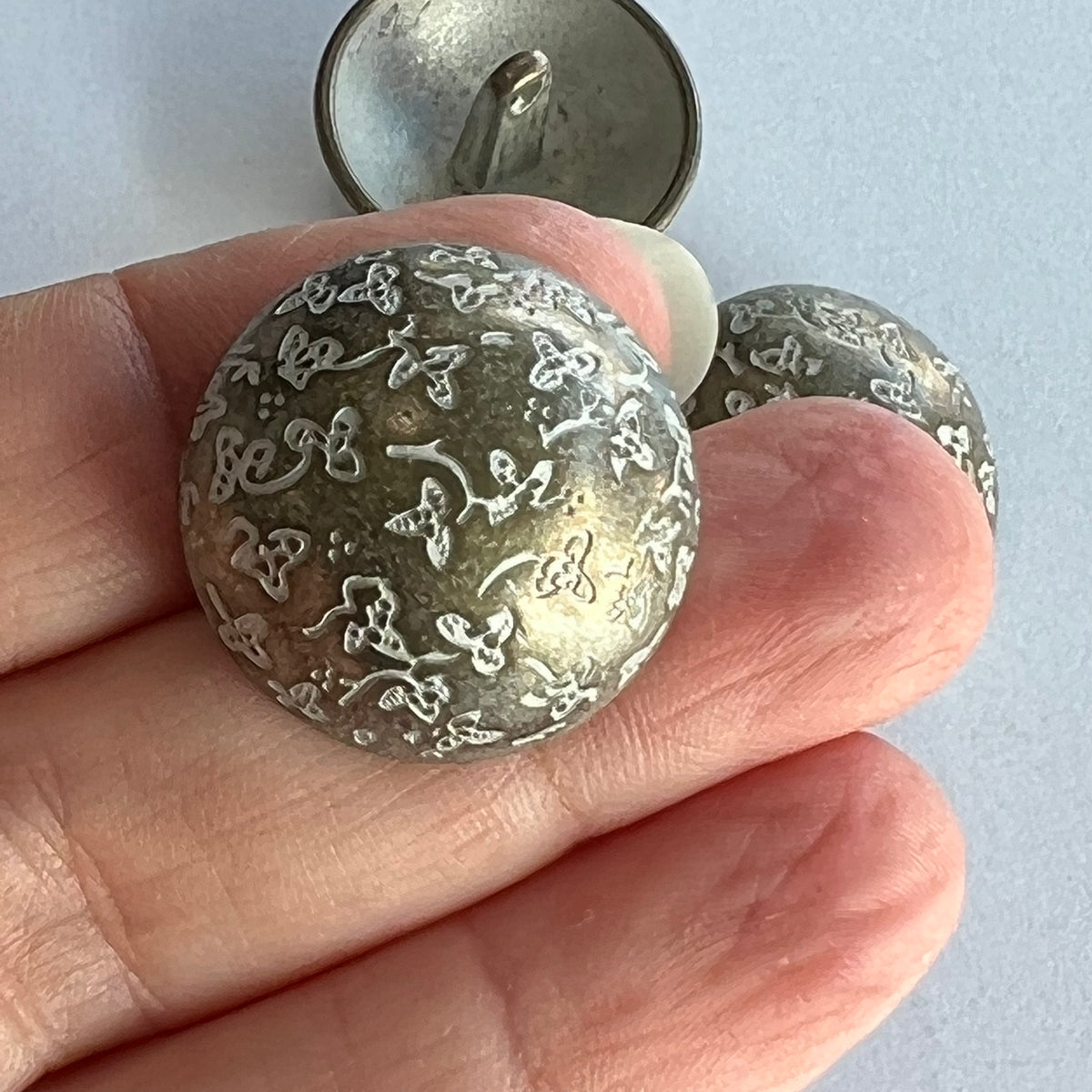 Antique Silver Metal / Shank – Buttonmania