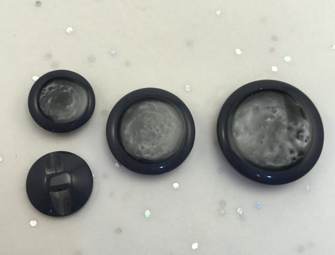 Grey blue / Mottled Centre with Solid Rim / Shiny