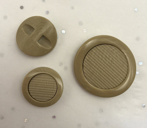 Brown textured / Curved / Shiny edge