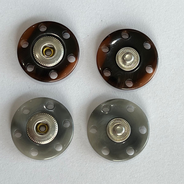 Plastic Snap fasteners / Metal Centre