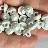 Pearl Button / Plastic Shank