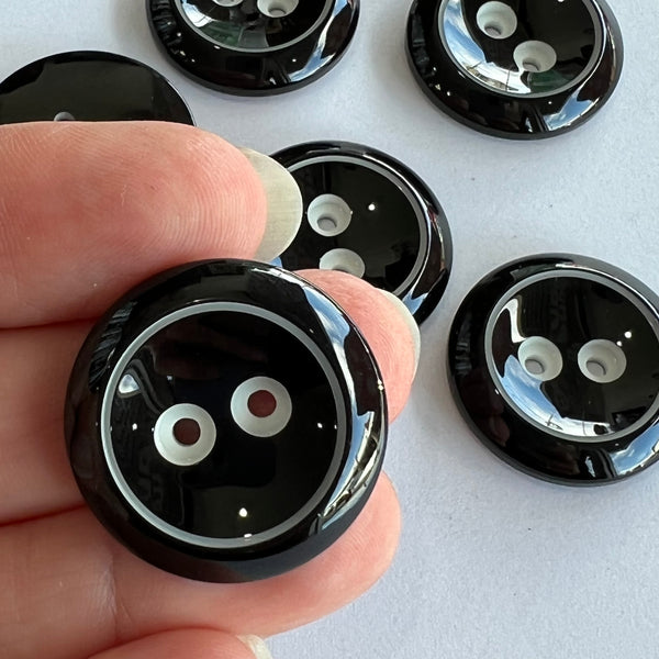 Black & White / 2 Hole / Polyester