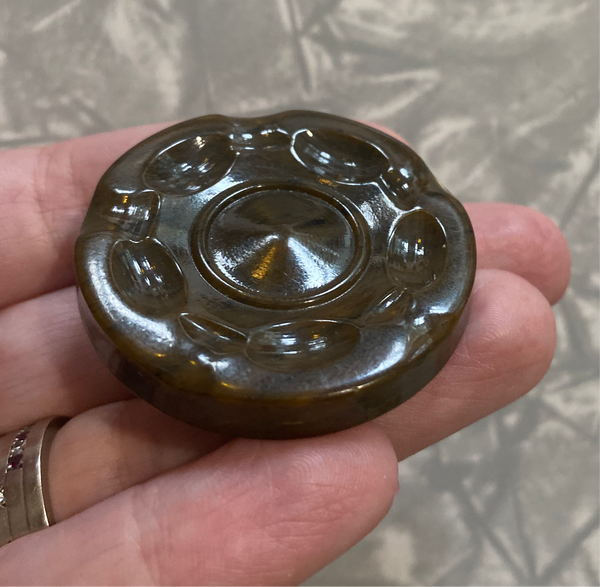 Bakelite / Brown Carved / Coat Button