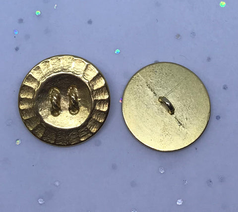 Gold / Patterned edge with faux button hole and stitches