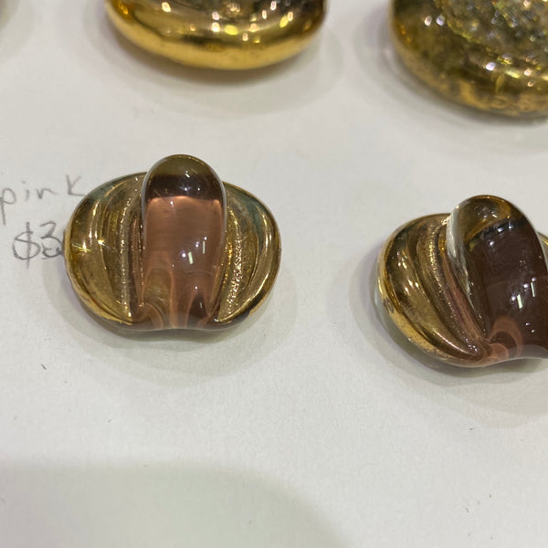 Featherston Button / Vintage / Glass